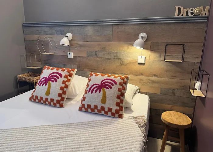 Acadie Saint Victor - Hotel Restaurant -Face Mer- Chatelaillon Plage